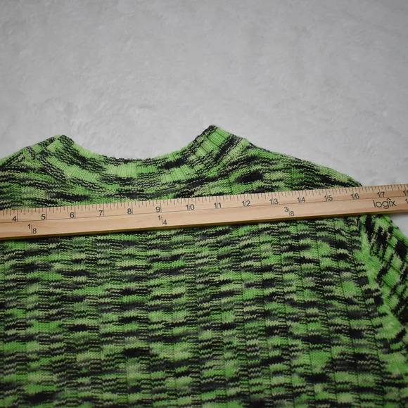 BLANK NYC Turtleneck Sweater Sz XS Balloon Sleeve Crop Neon Retro - Picture 16 of 16